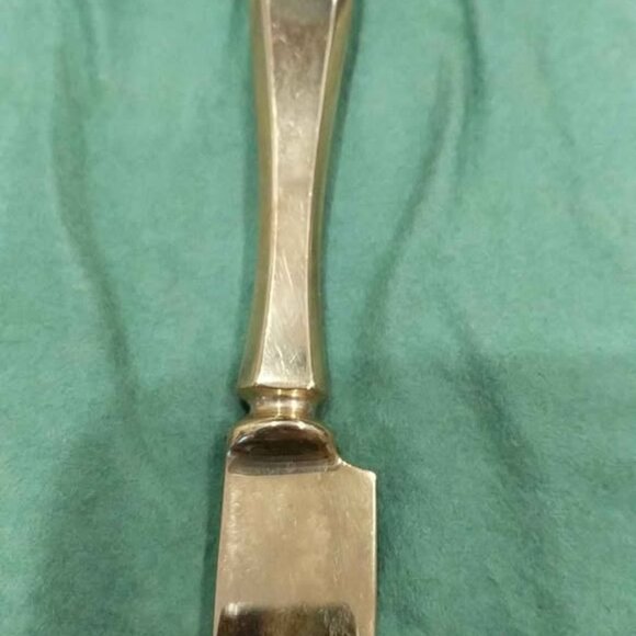 Vintage dirigold gold tone silverware with "P" inscribed 18 piece green felt - Picture 3 of 7